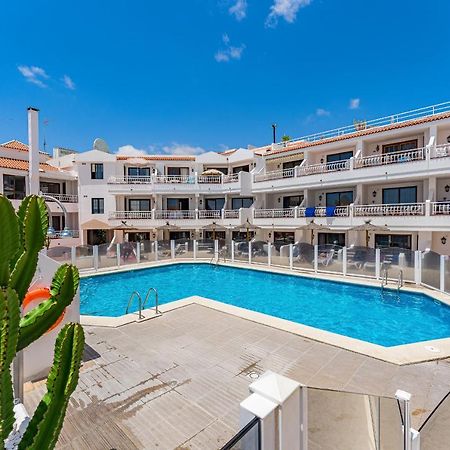 Pretty 1B Apartment In Diamantes 2, Heated Pool Los Cristianos  Bagian luar foto