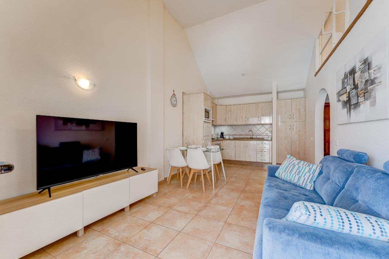 Pretty 1B Apartment In Diamantes 2, Heated Pool Los Cristianos  Bagian luar foto